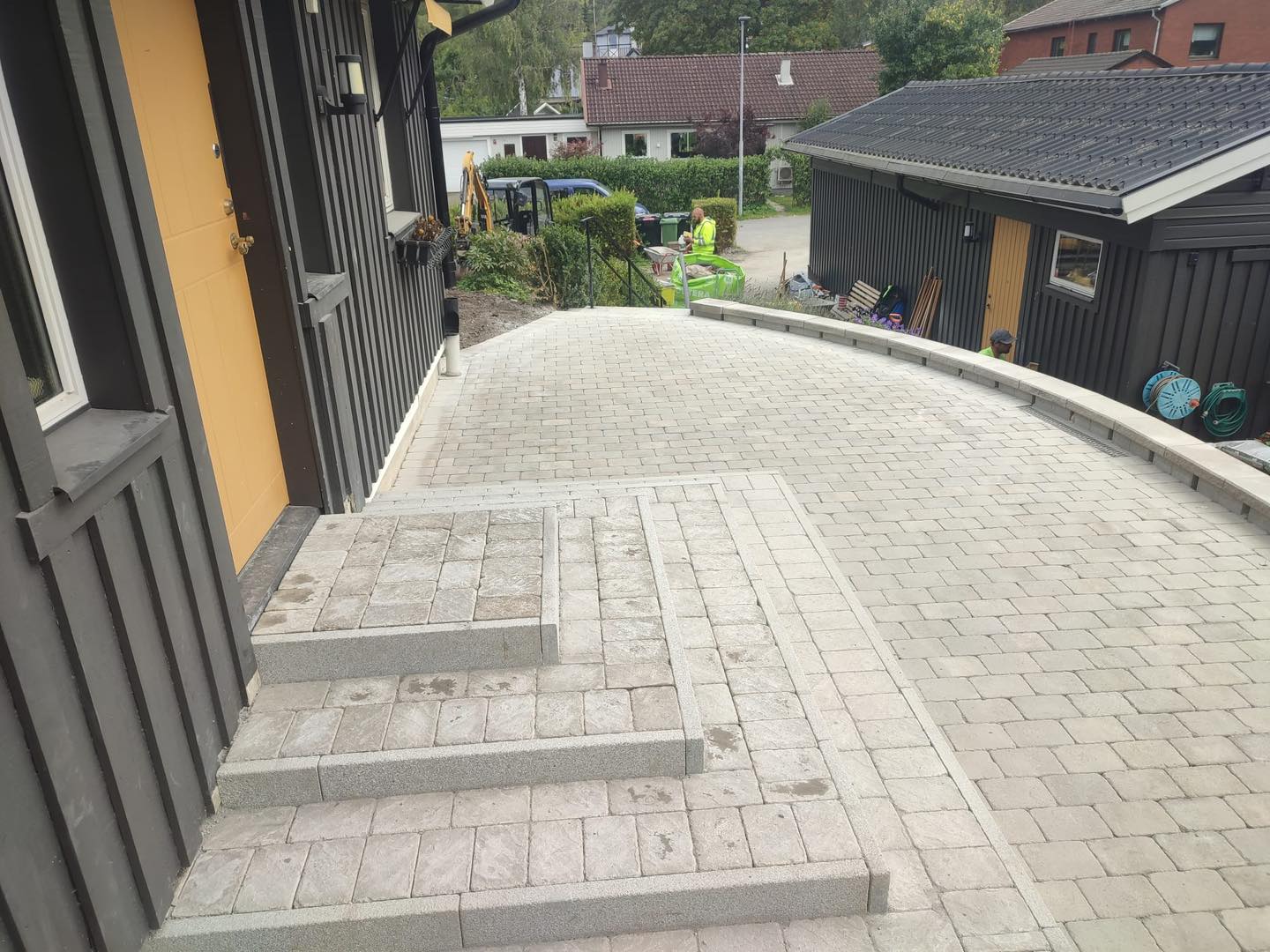 Markarbeten och stenläggning